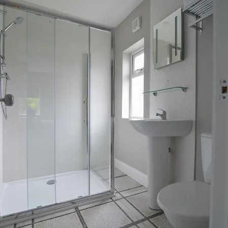 Rockbarton House Hotel Szálloda 2*